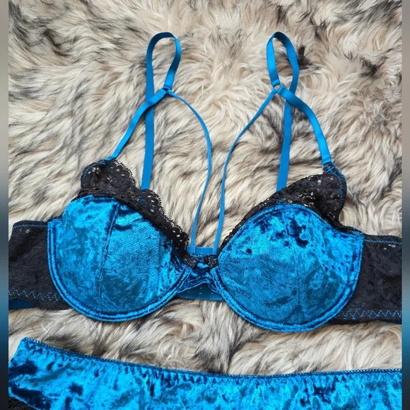 Oh La La Cherie Teal & black velvet bra and panty set - Picture 4 of 6